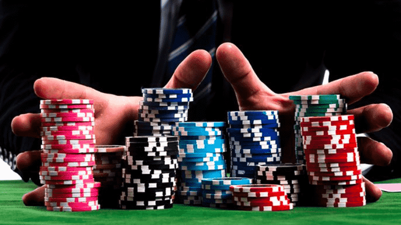 Cách chơi poker online chi tiết 